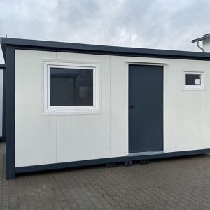 Container 5×2,40m + Sanitär